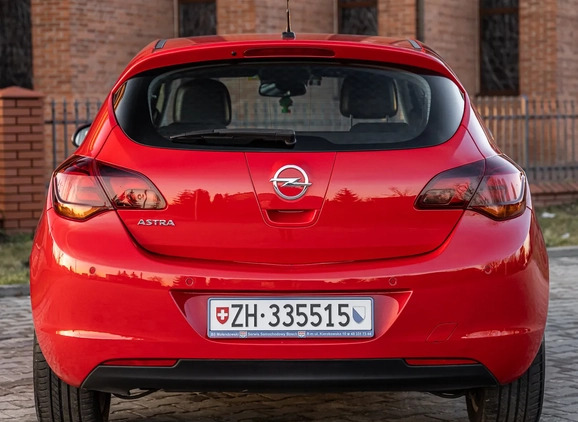 Opel Astra cena 26900 przebieg: 94000, rok produkcji 2010 z Radom małe 436